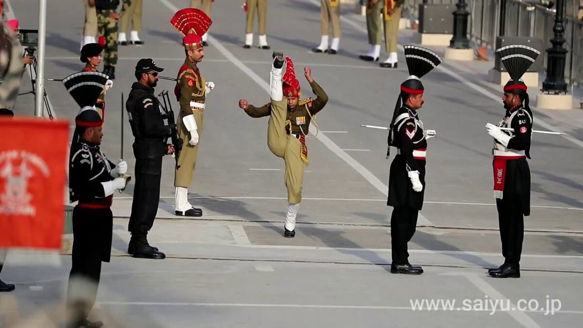 Pakistan & India Border Flag Ceremony　